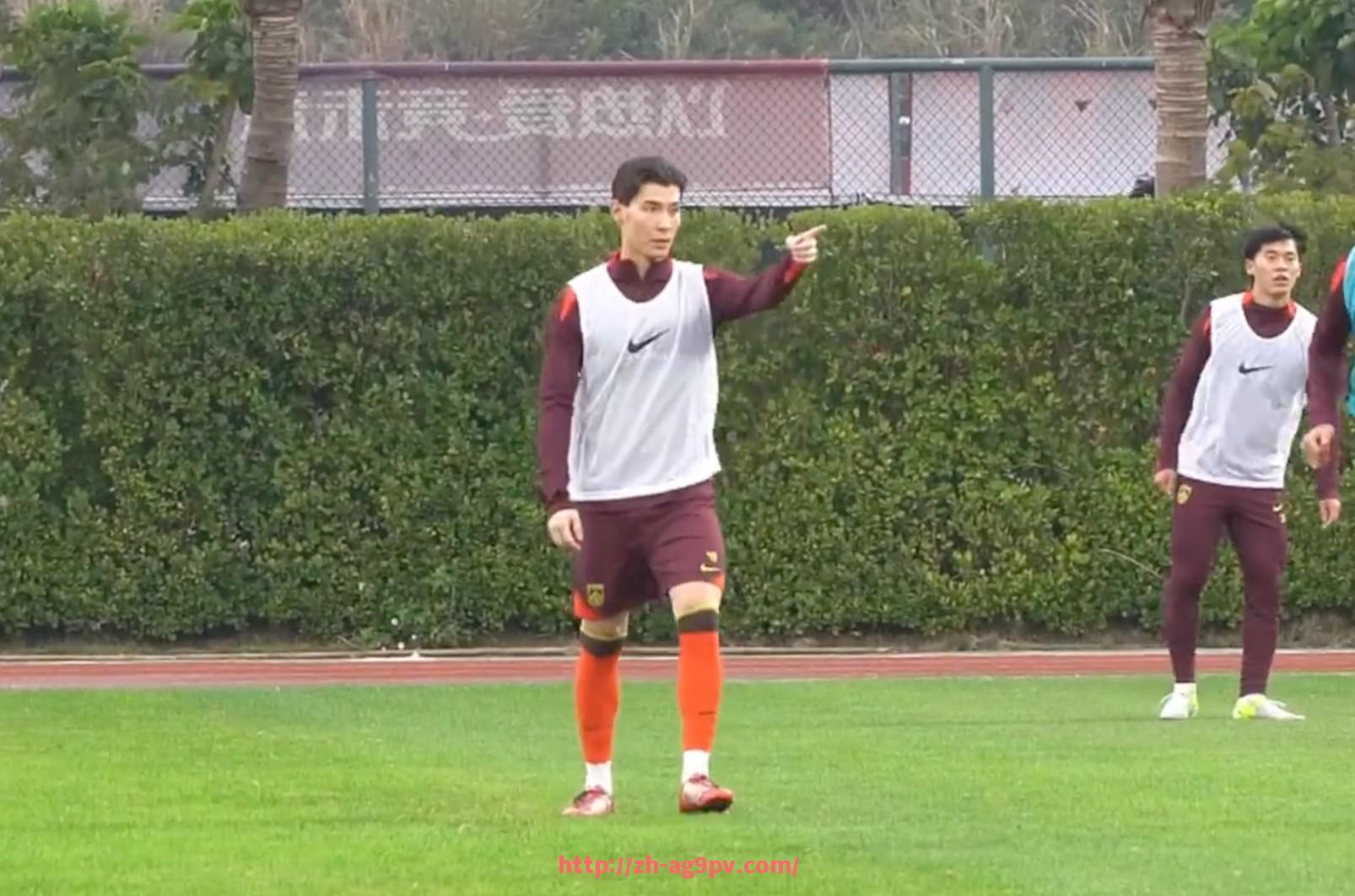 ag9游会-英超球队如何包揽欧冠和欧联杯的双重荣耀解析