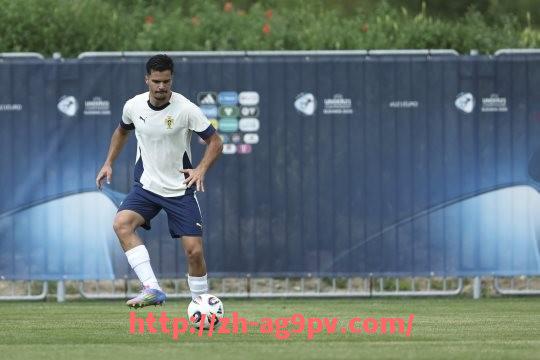 ag9游会-世俱杯各球队替补球员表现及替换策略详解